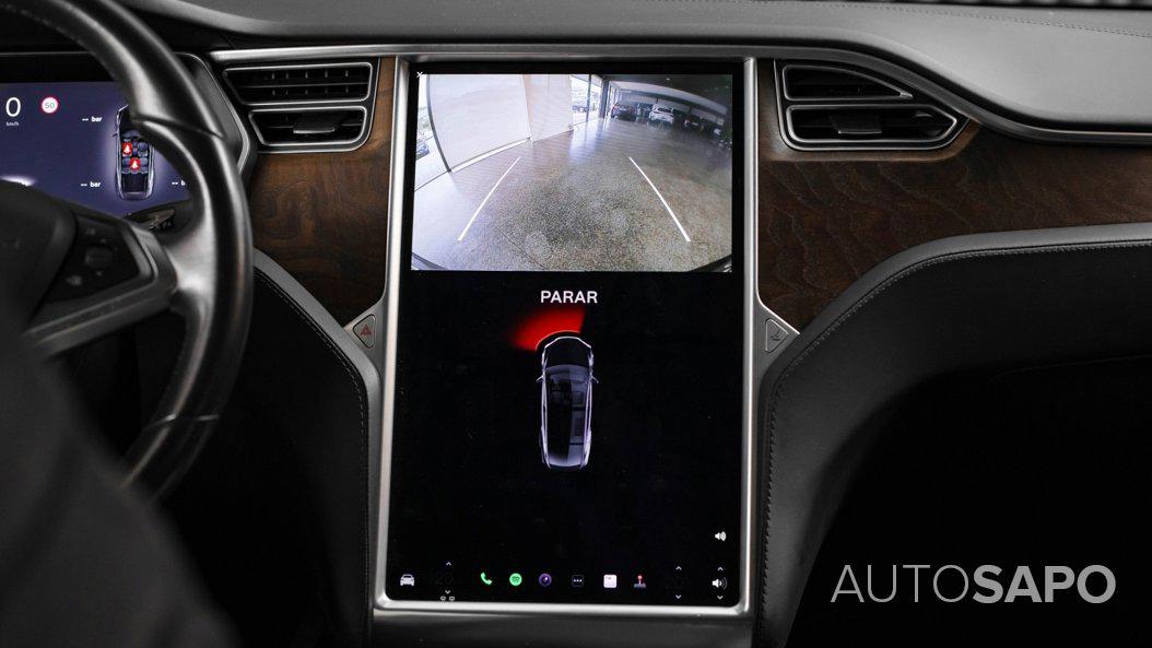 Tesla Model X 75D de 2017