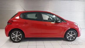 Peugeot 208 1.2 PureTech Allure de 2017