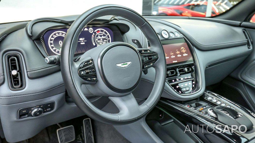 Aston Martin DBX de 2021