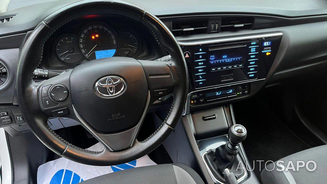 Toyota Auris de 2016