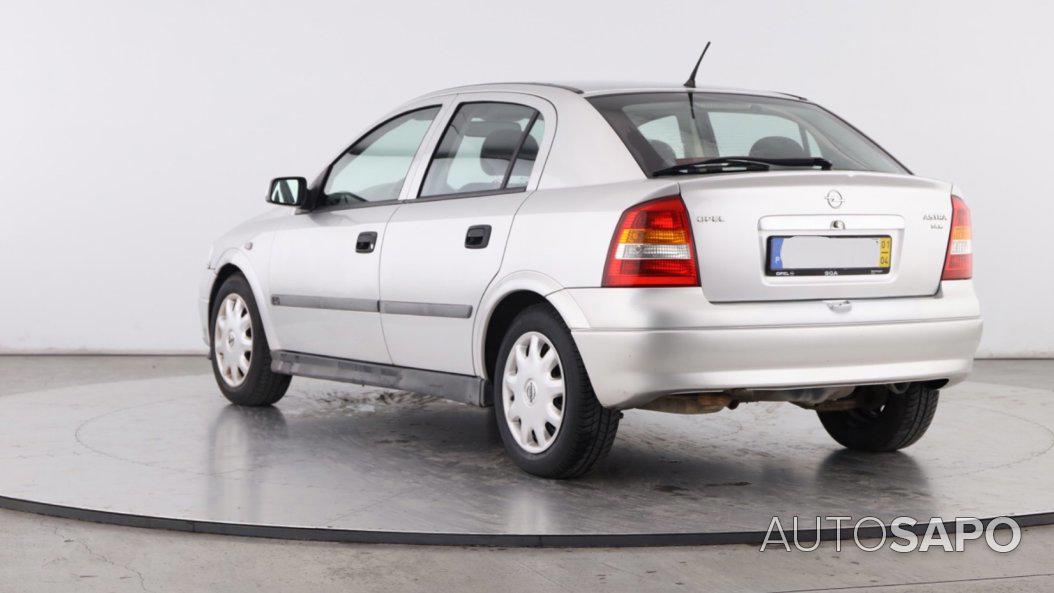 Opel Astra 1.4 Club de 2001