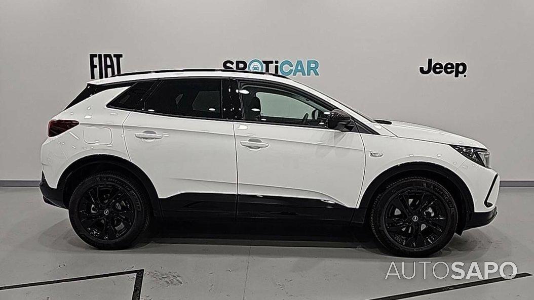 Opel Grandland X 1.2 T Design & Tech AT de 2024