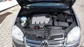 Volkswagen Jetta 1.6 TDi Confortline de 2009