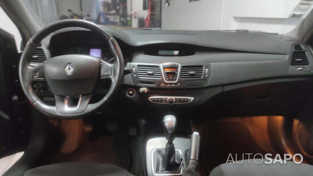 Renault Laguna 1.5 dCi Limited EDC de 2007