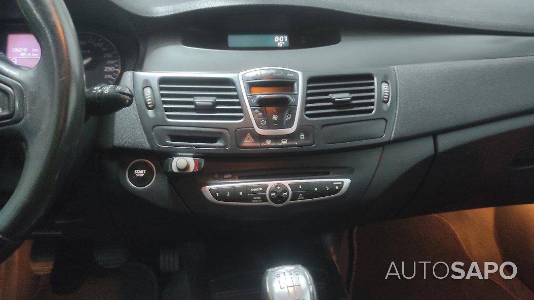 Renault Laguna 1.5 dCi Limited EDC de 2007