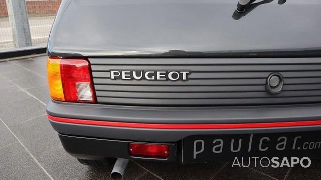 Peugeot 205 de 1987