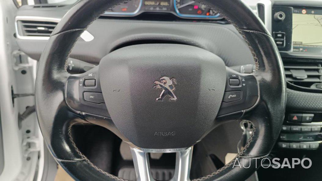 Peugeot 2008 1.2 PureTech Allure de 2019