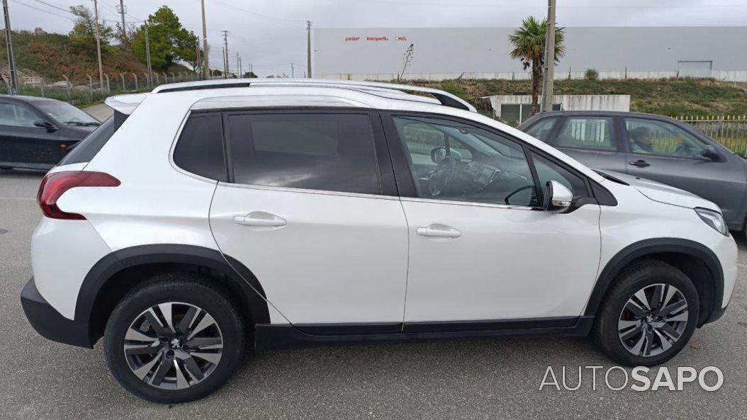 Peugeot 2008 1.2 PureTech Allure de 2019