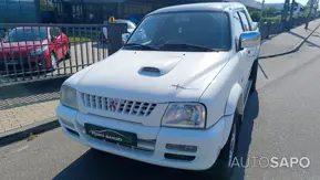 Mitsubishi L200 2.5 TD Strakar CD de 2000