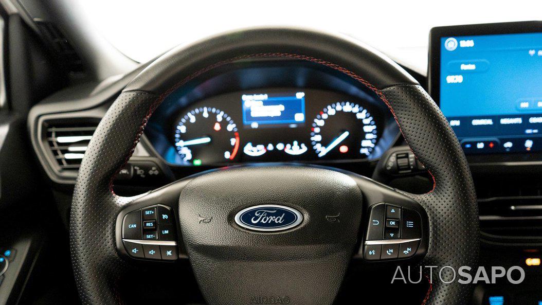 Ford Focus 1.0 EcoBoost MHEV ST-Line de 2022