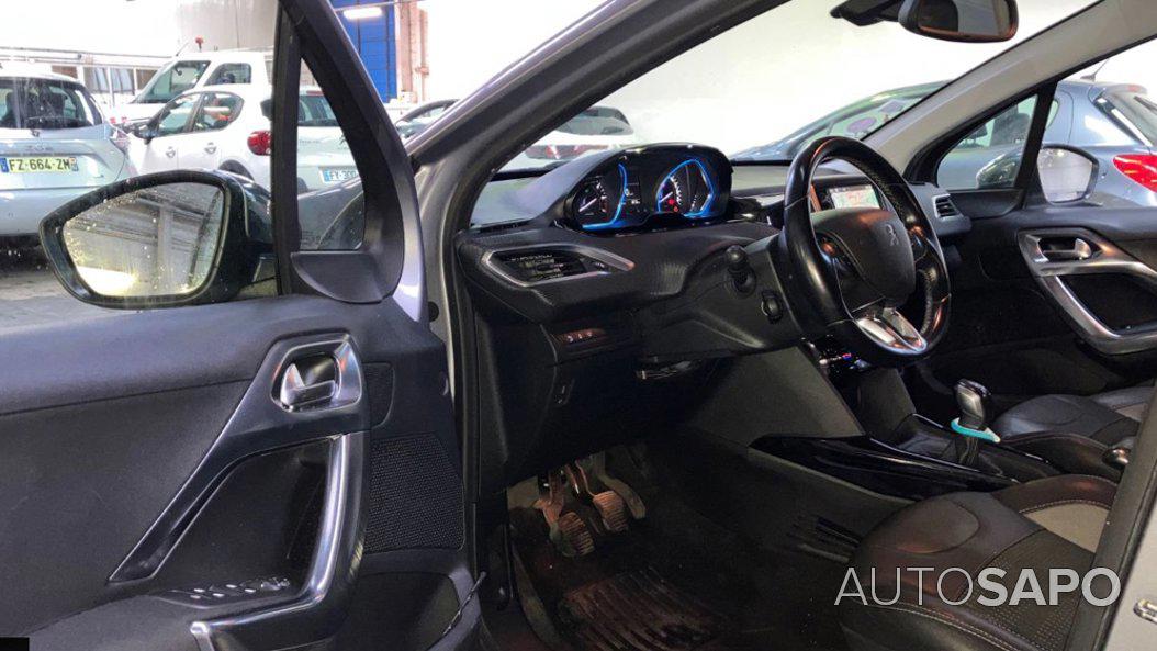 Peugeot 2008 1.2 PureTech Allure de 2016