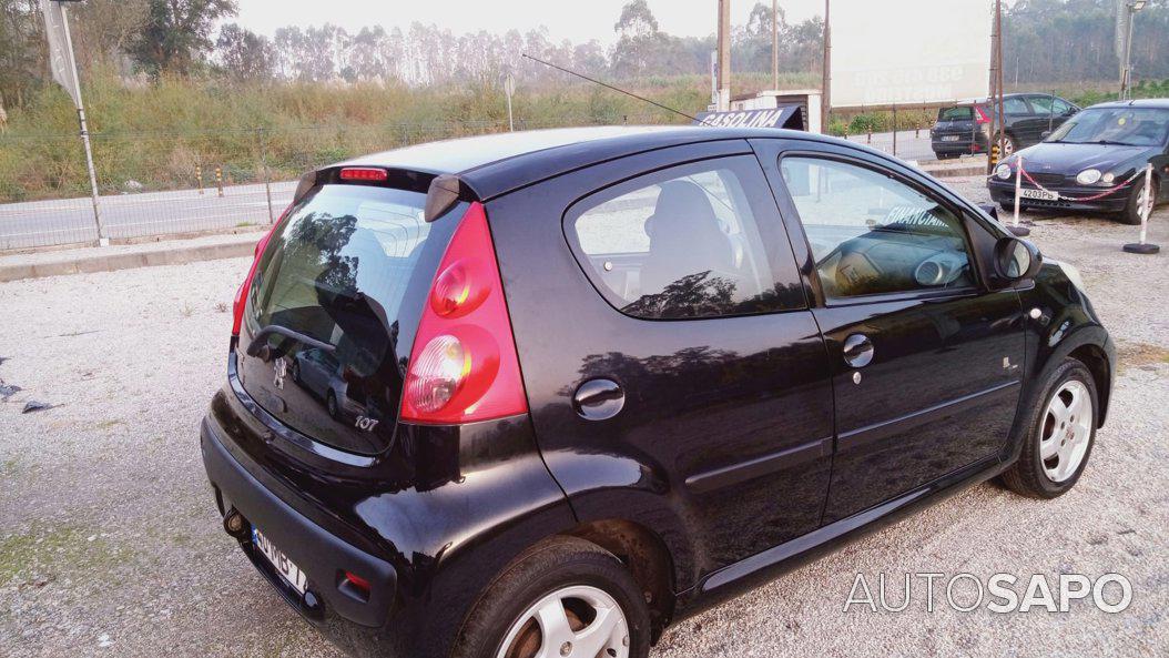 Peugeot 107 1.0 Black&Silver E5 de 2011