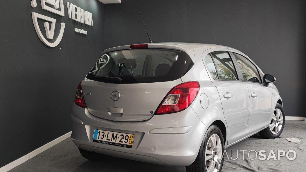 Opel Corsa 1.2 16V Enjoy de 2011