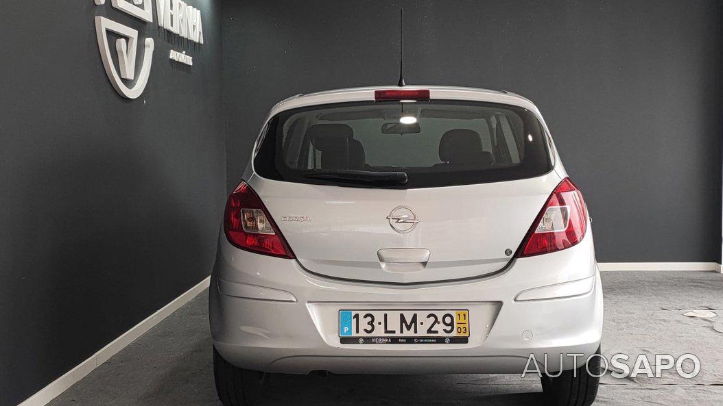 Opel Corsa 1.2 16V Enjoy de 2011