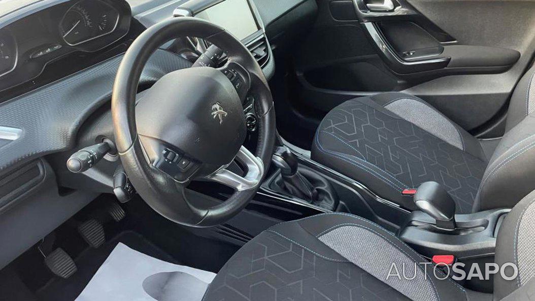 Peugeot 2008 1.5 BlueHDi Signature de 2019