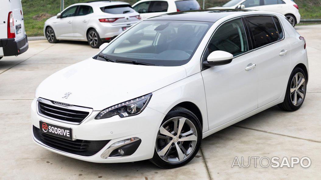 Peugeot 308 1.2 PureTech Allure J17 de 2016