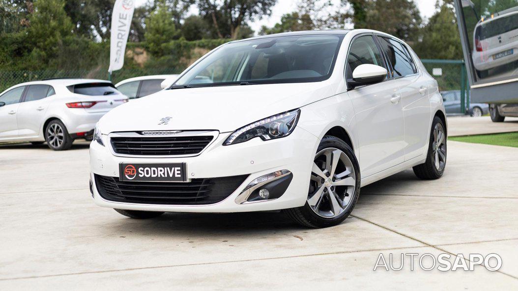 Peugeot 308 1.2 PureTech Allure J17 de 2016