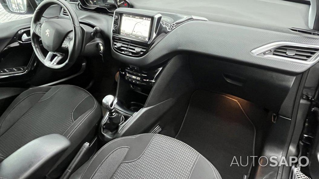 Peugeot 208 1.2 PureTech Allure de 2018