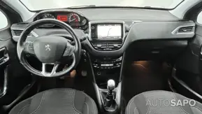 Peugeot 208 1.2 PureTech Allure de 2018