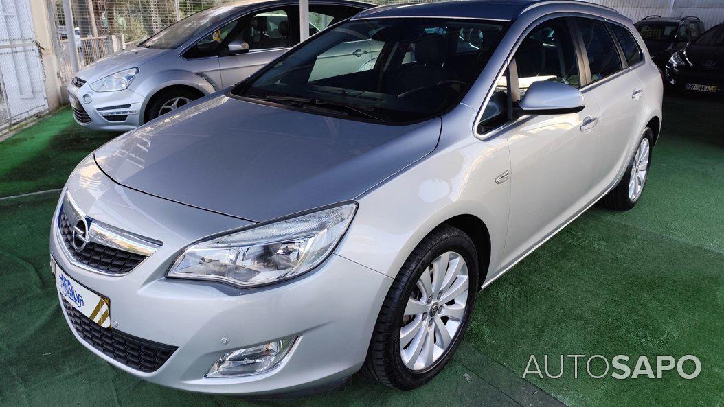 Opel Astra 1.7 CDTi Cosmo S/S de 2012