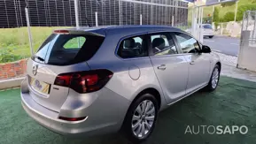 Opel Astra 1.7 CDTi Cosmo S/S de 2012