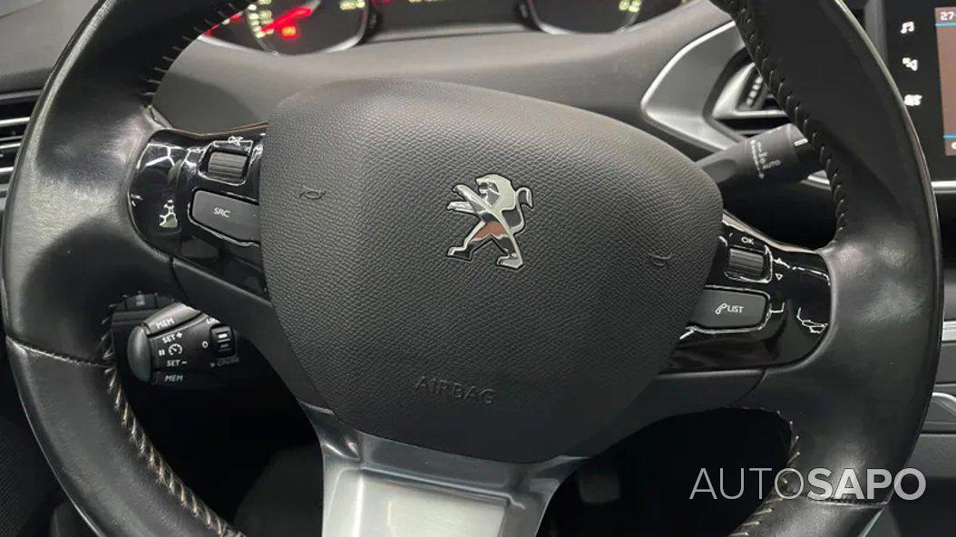 Peugeot 308 1.2 PureTech Allure Pack de 2020