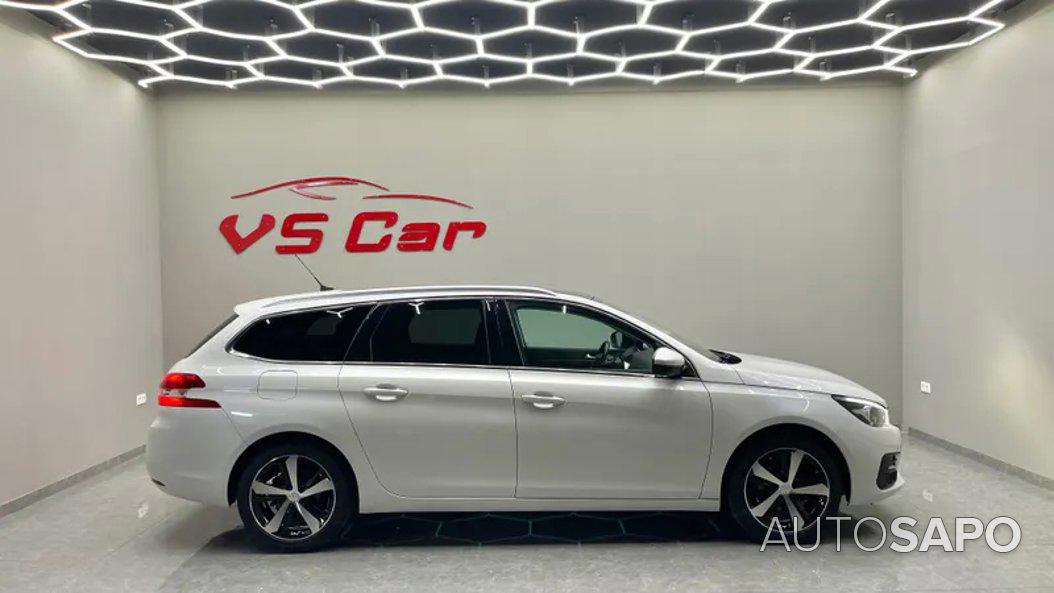 Peugeot 308 1.2 PureTech Allure Pack de 2020