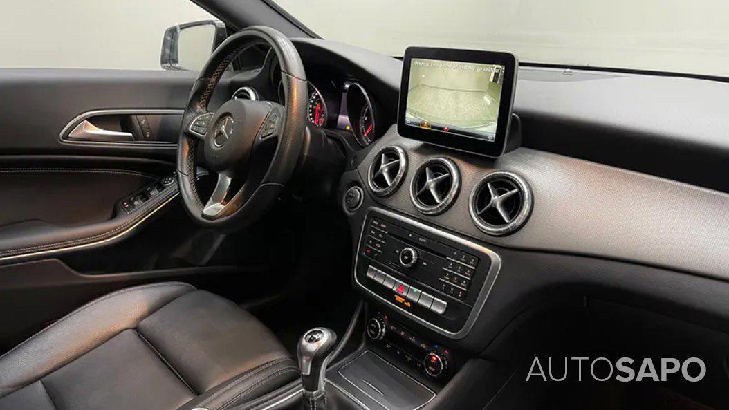 Mercedes-Benz Classe CLA 180d Shooting Brake Urban de 2017