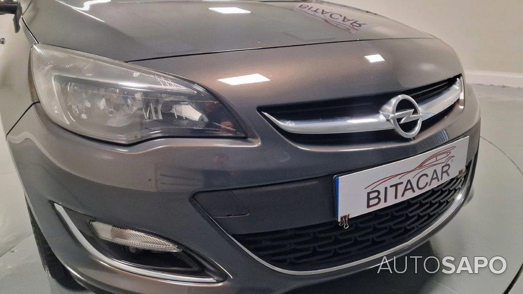 Opel Astra de 2014