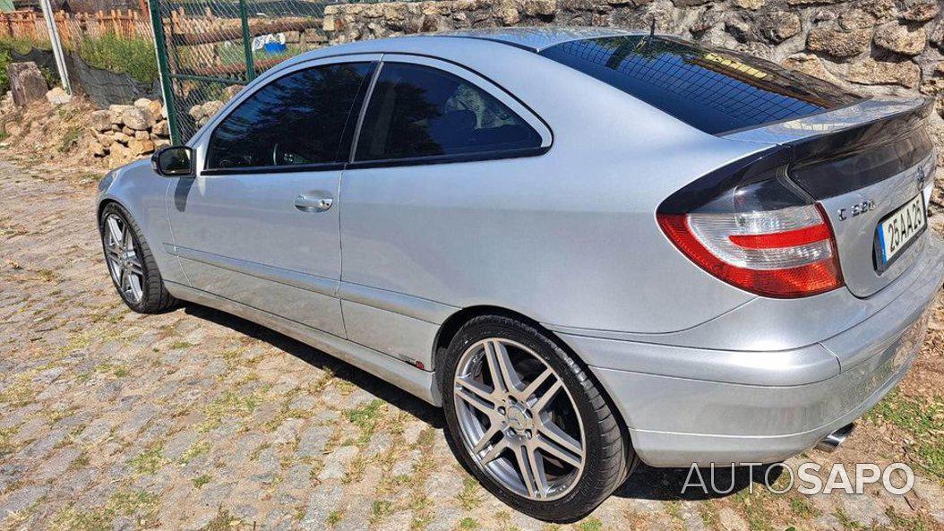 Mercedes-Benz Classe C SportCoupé C 220 CDi Evolution de 2005