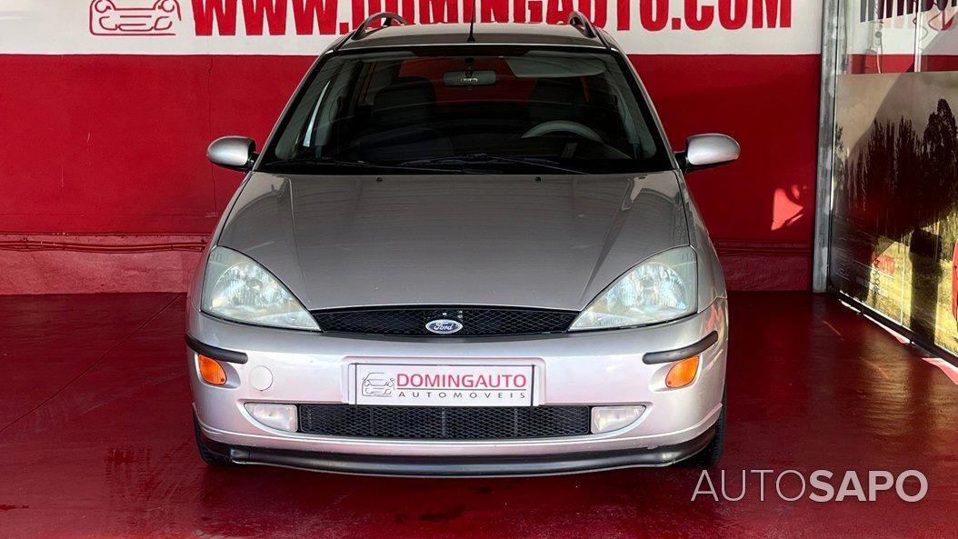 Ford Focus 1.8 TDdi Ghia de 2001