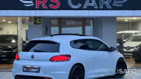 Volkswagen Scirocco 2.0 TDi R-Line DSG de 2011