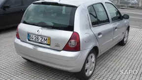 Renault Clio 1.2 16V Tech´Road de 2005