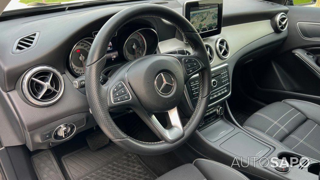 Mercedes-Benz Classe GLA 220 CDi Urban de 2016