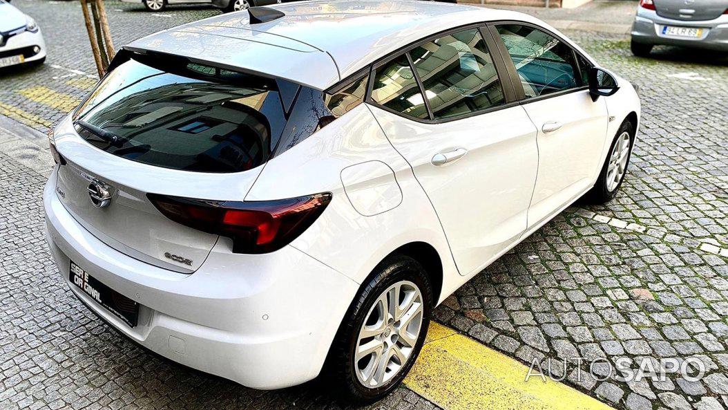 Opel Astra de 2016