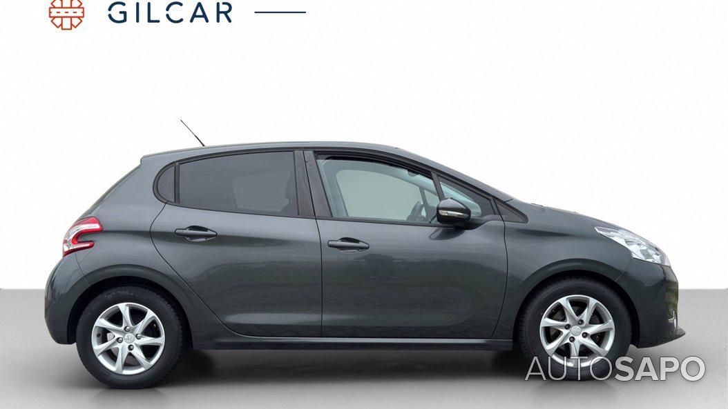 Peugeot 208 de 2012