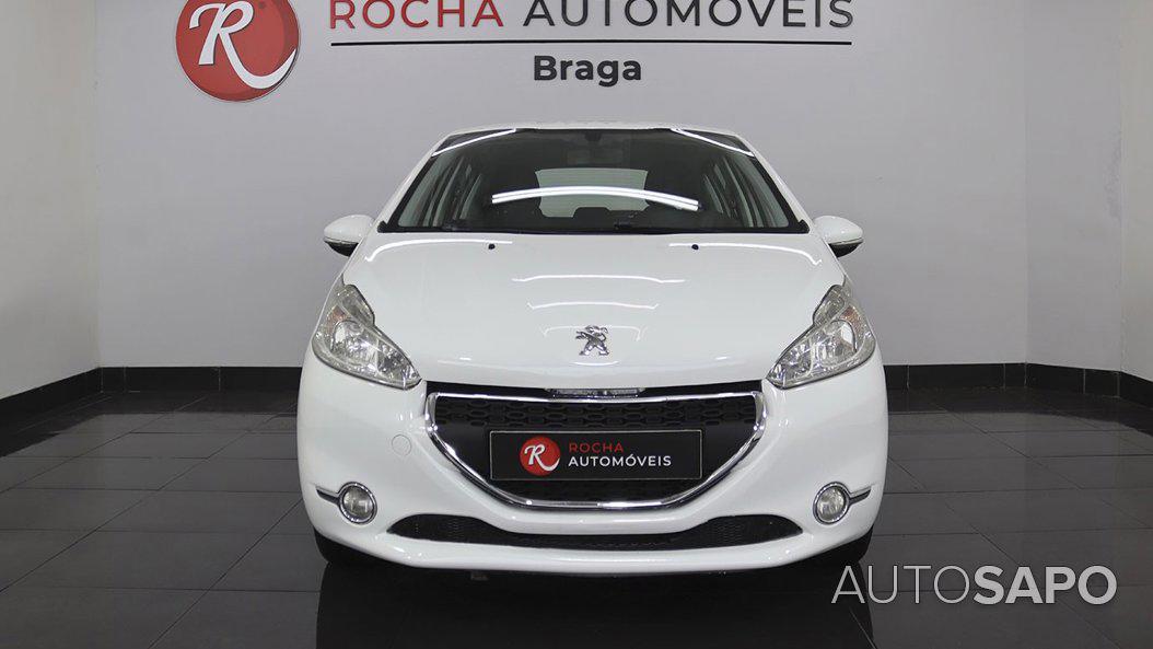 Peugeot 208 de 2014