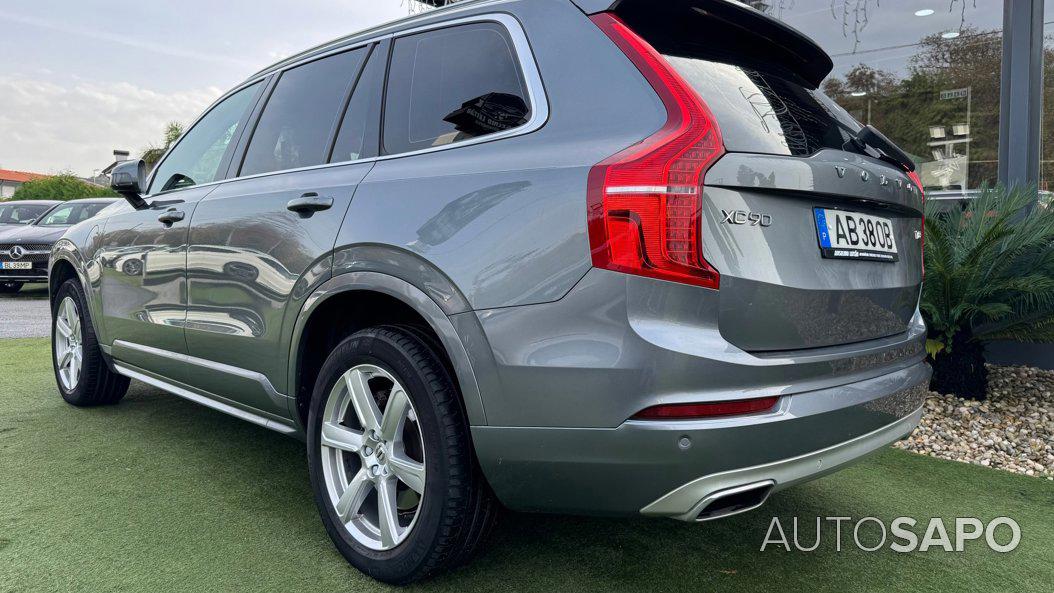 Volvo XC90 2.0 T8 PHEV Momentum AWD de 2020