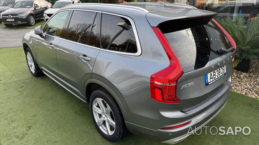 Volvo XC90 2.0 T8 PHEV Momentum AWD de 2020