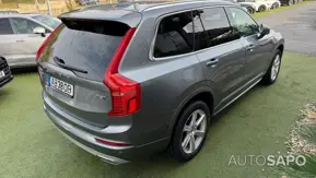 Volvo XC90 2.0 T8 PHEV Momentum AWD de 2020