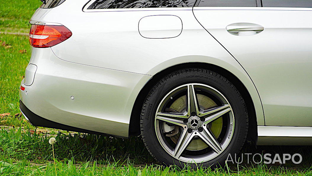 Mercedes-Benz Classe E 300 de AMG Line de 2020