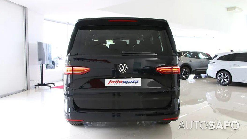 Volkswagen Multivan 2.0 TDi 140 Confortline Longa DSG de 2024