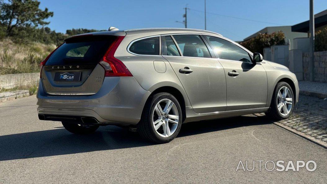 Volvo V60 2.4 D6 Summum AWD Phev de 2013