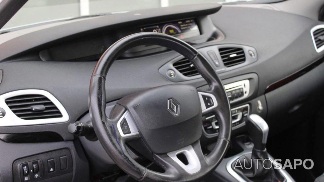 Renault Scénic 1.5 dCi Dynamique S EDC de 2012