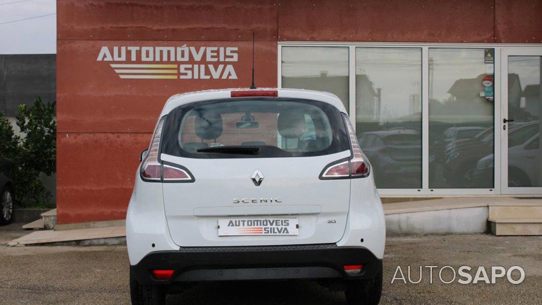 Renault Scénic 1.5 dCi Dynamique S EDC de 2012