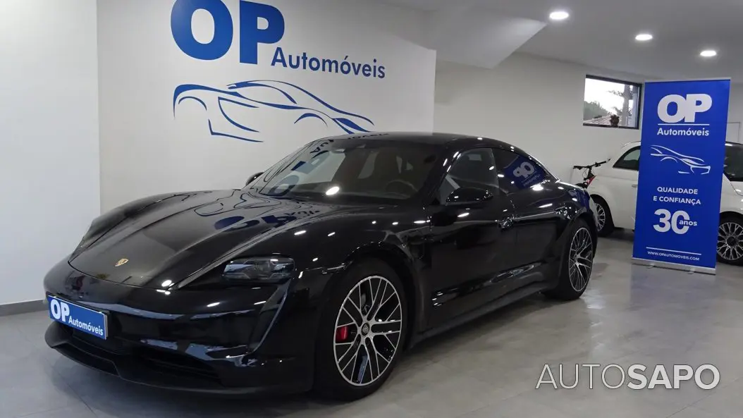 Porsche Taycan 4S
