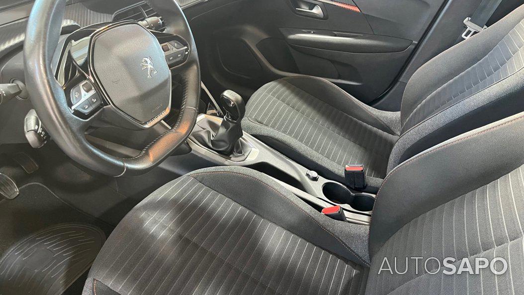 Peugeot 208 1.2 PureTech Active de 2021