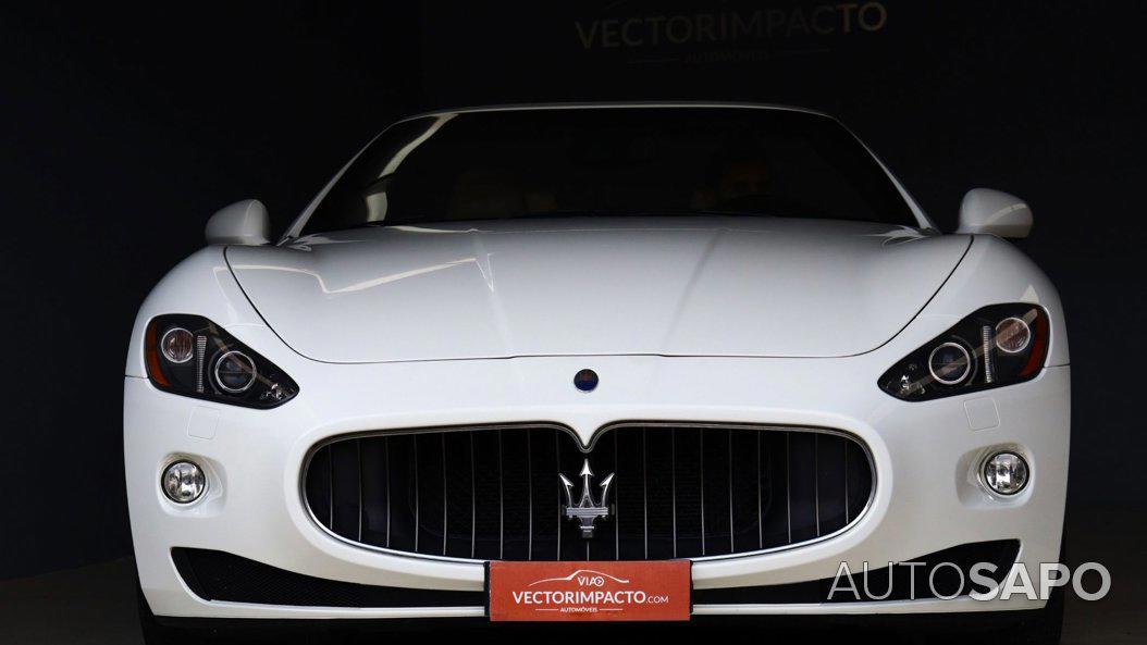 Maserati GranCabrio de 2011