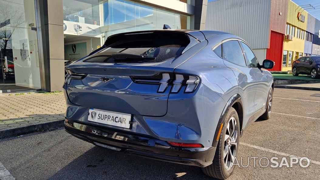 Ford Mustang Mach-E de 2023