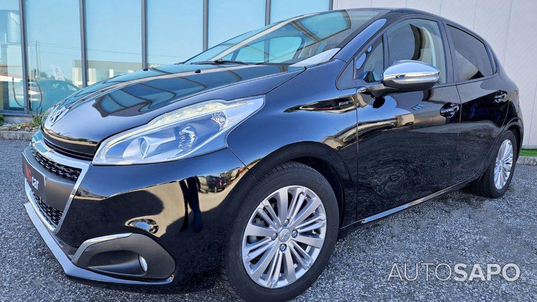 Peugeot 208 1.2 PureTech Life Signature de 2019